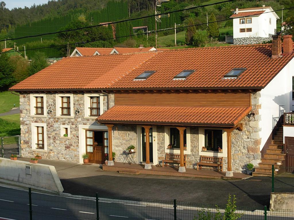 La Llosa Rodre Guimarán Rum bild